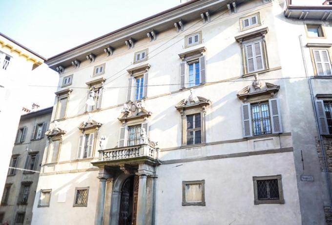 Palazzo Terzi Panzió Bergamo Kültér fotó